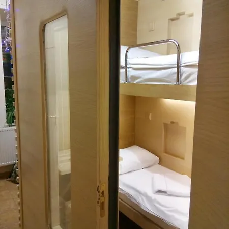 Antihostel Forrest بيت شباب