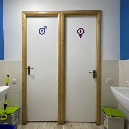 Antihostel Forrest بيت شباب