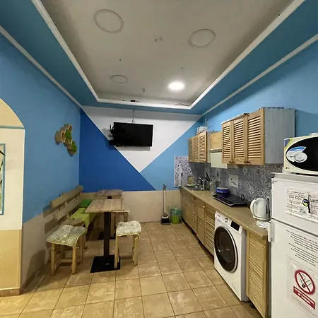 אכסניה Antihostel Forrest