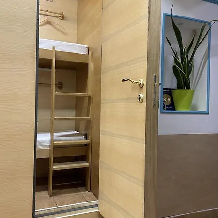 Antihostel Forrest Hostel Lviv