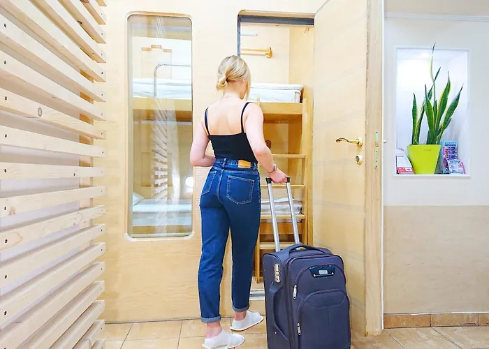 Antihostel Forrest *