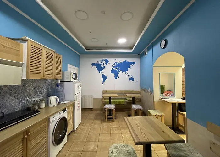 Antihostel Forrest אכסניה לבוב