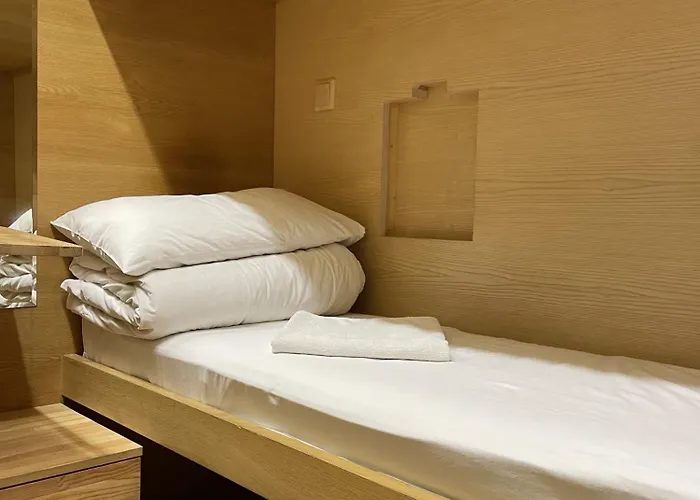 אכסניה Antihostel Forrest