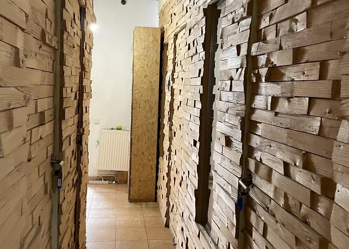 Antihostel Forrest *