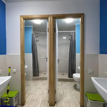 Antihostel Forrest Vandrarhem Lviv